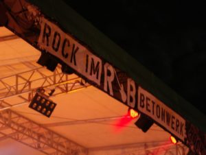 Rock im Betonwerk